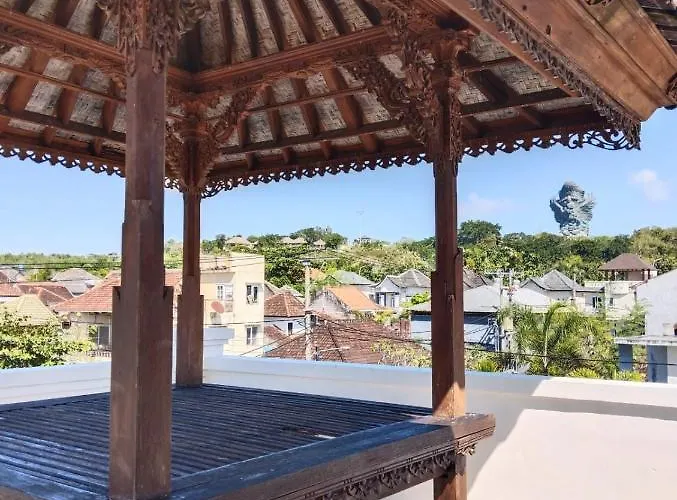 3br 3ba Nyoman House Near Gwk Cultural Park And Beaches Holiday home *