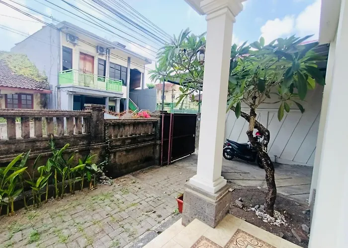 Holiday home 3br 3ba Nyoman House Near Gwk Cultural Park And Beaches