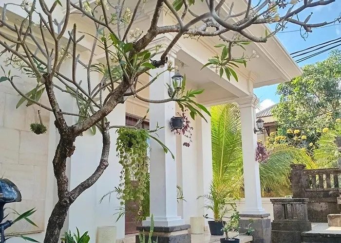 3br 3ba Nyoman House Near Gwk Cultural Park And Beaches * Jimbaran (Bali)