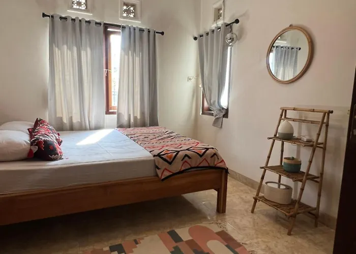 3br 3ba Nyoman House Near Gwk Cultural Park And Beaches Jimbaran (Bali)